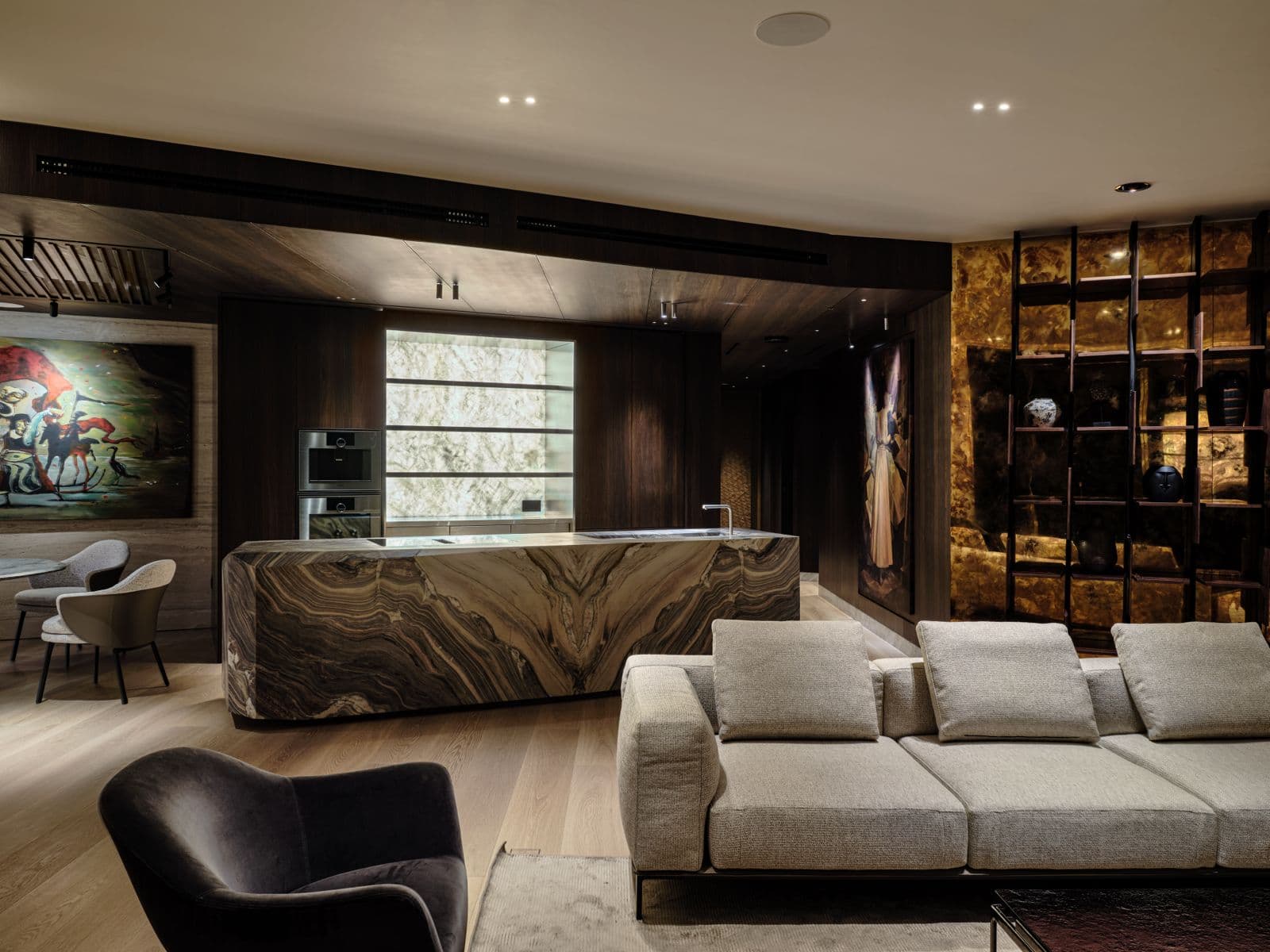 Vida Downtown Stunning Condo