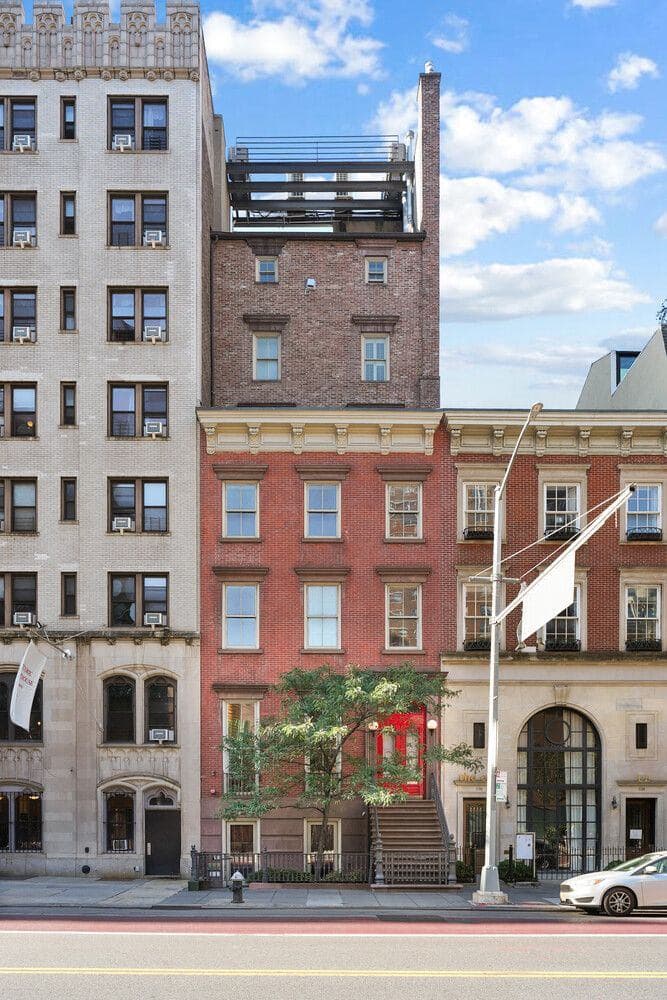 336 W 23RD St, New York, NY 10011