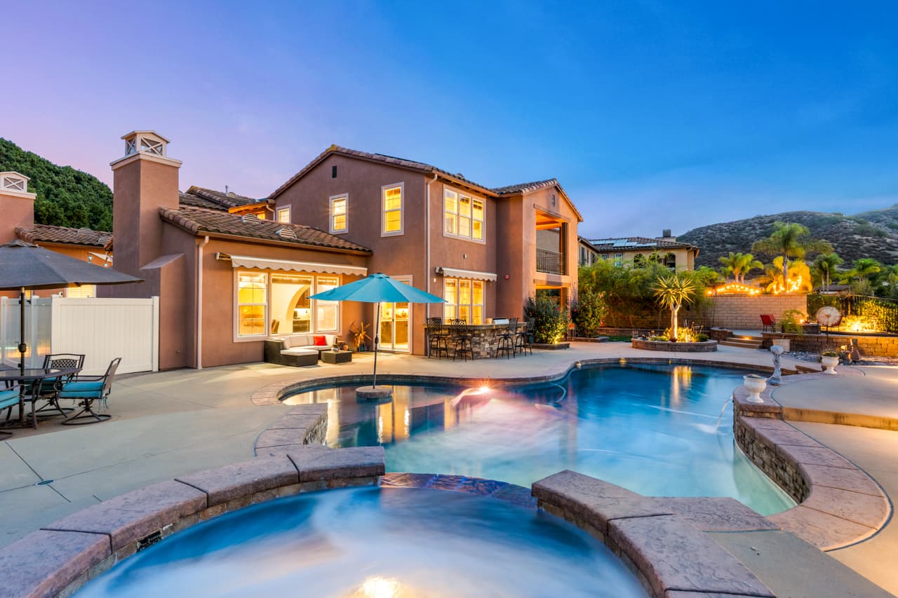 Wait Until You See the Views From This Escondido Retreat! 🌄🏡